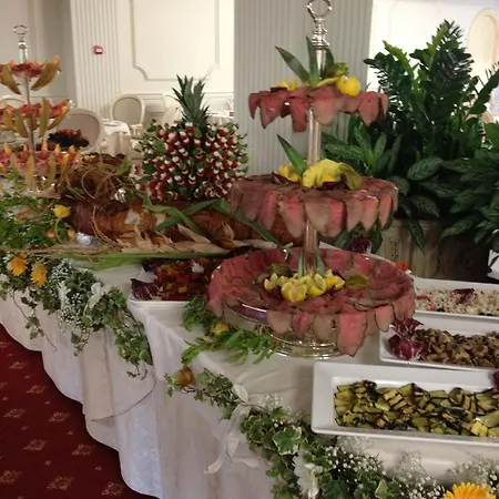 Conchiglia 4* Cervia
