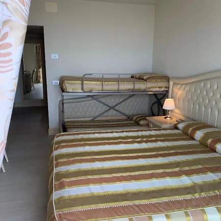 Conchiglia 4* Cervia